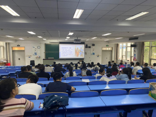 w88win官网教师参加案例教学设计与应用实施主题培训