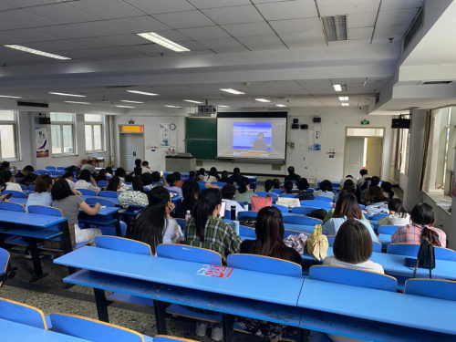 w88win官网新教师参加教师教学能力提升培训