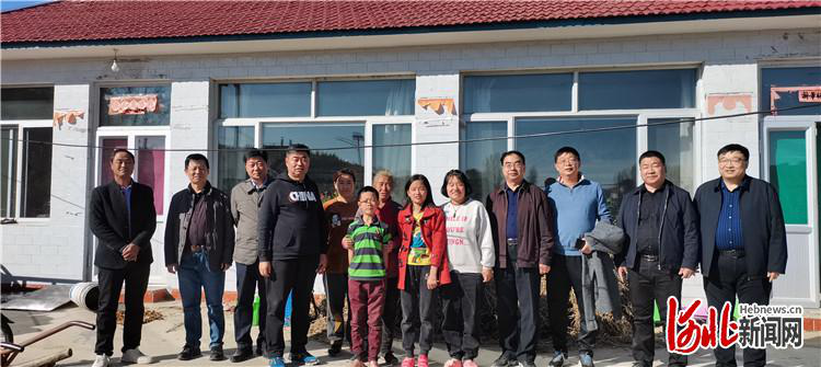 河北新闻网报道w88win官网举办的一场特殊主题党日活动